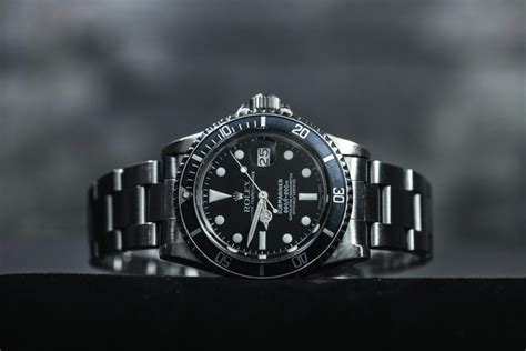 rolex submariner losing time